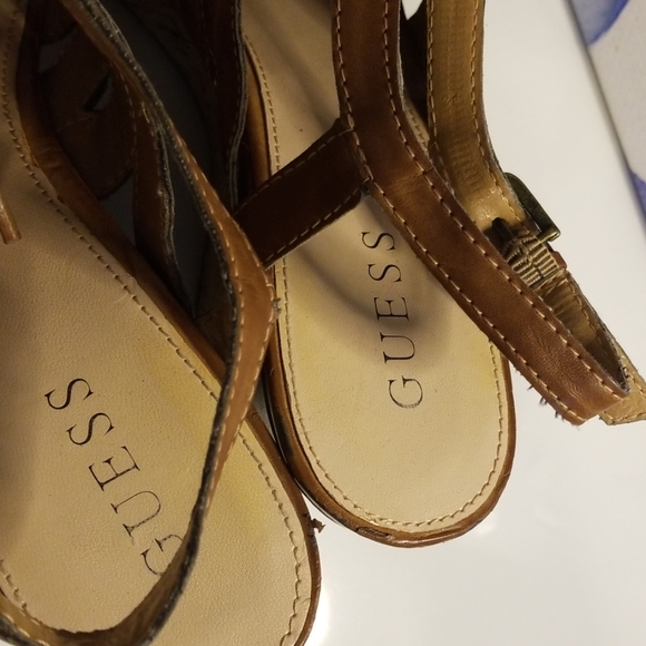 🌻3/$20🌻Guess wedges🌻 - Picture 4 of 6
